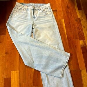 Ladies American Eagle jeans, size 4 wide leg